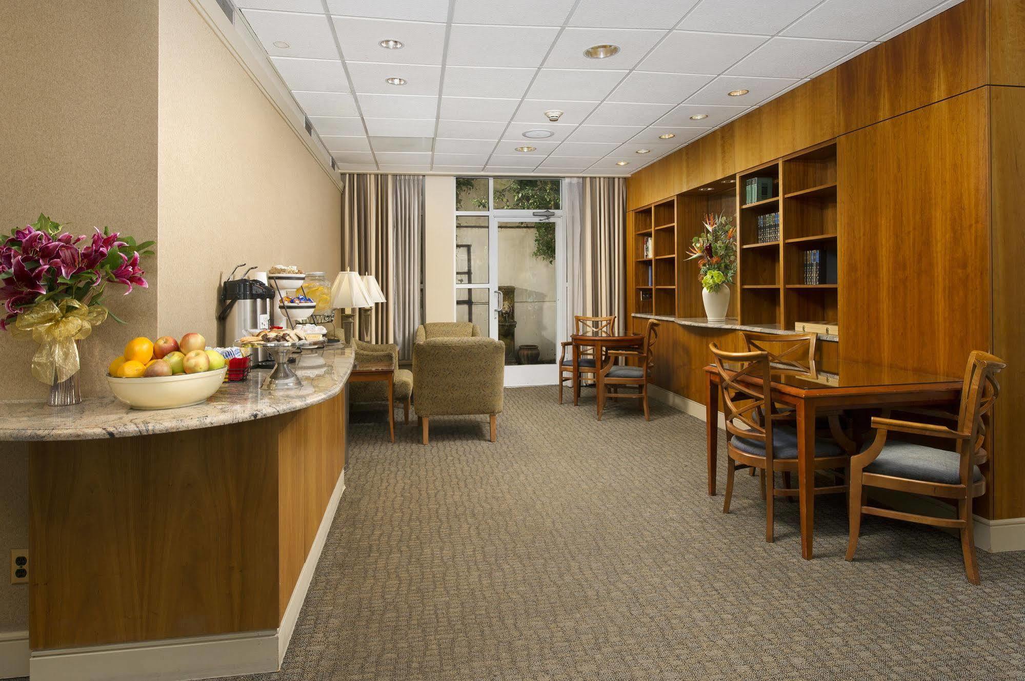 Park Lane & Hotel Portland