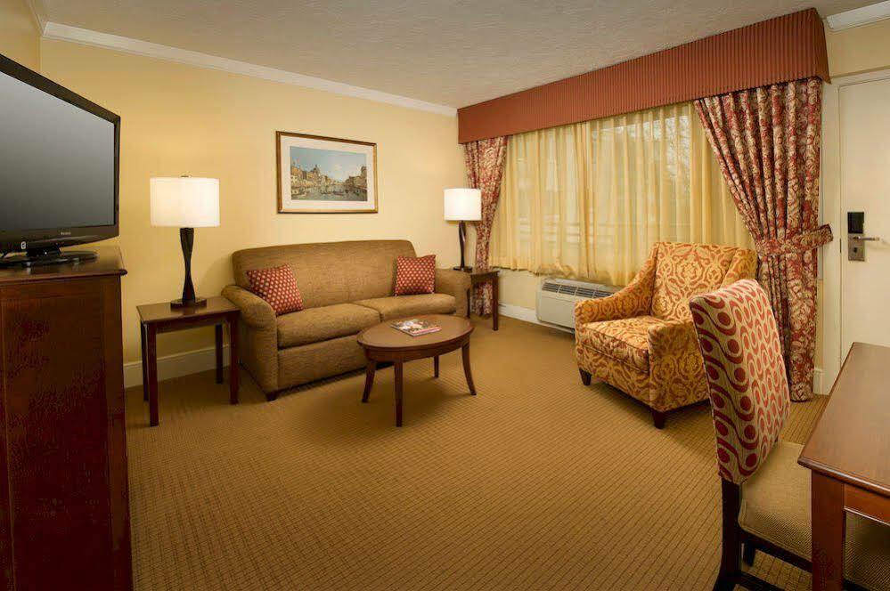 Park Lane & Hotel 3*