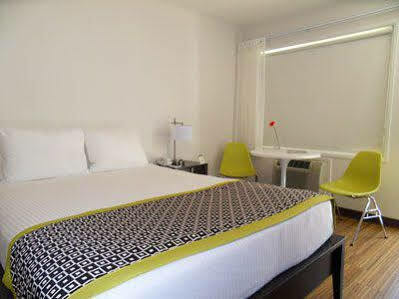 Park Lane & Hotel 3*